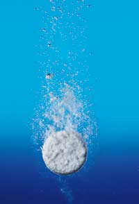 Vor allem in Brausetabletten findet sich viel Salz bzw. Natrium (Foto: Bayer HealthCare)